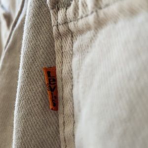 Levi’s Orange Tab Cream 550